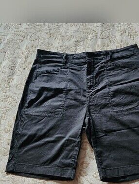 Denver Hayes Women's Bermuda Shorts Black Size 16
